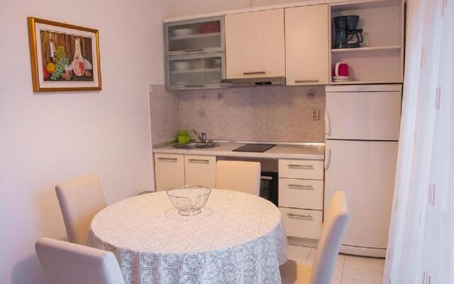 Apartments ErikaS - 100m from sea