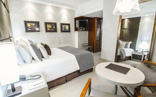 Stream Palace Hotel