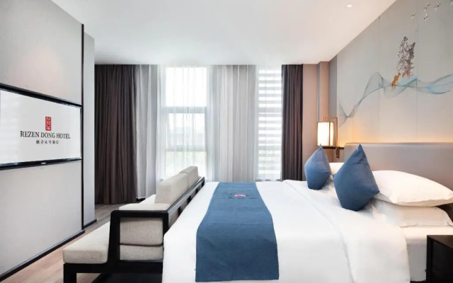 Rezen Dong Hotel (Hangzhou Xixi Longhu Paradise Walk)