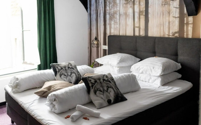 Wolf Hotel 