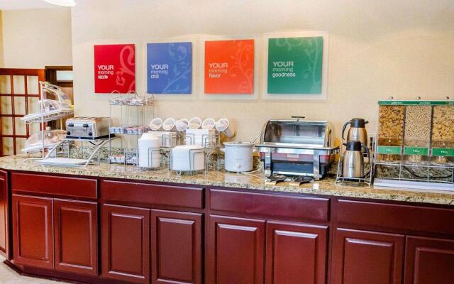 Comfort Inn & Suites