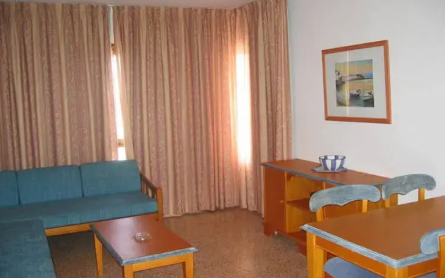 Naixent Apartments