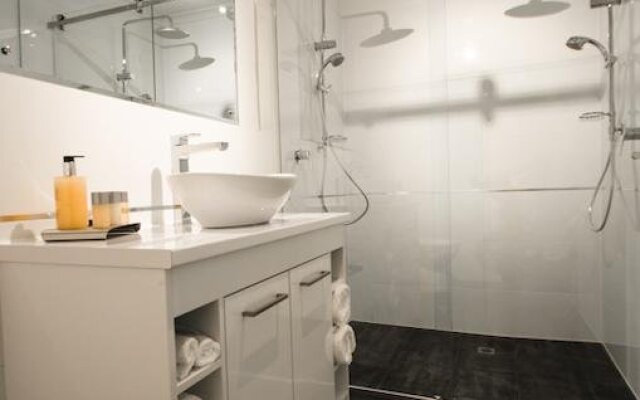 Pirathon Country Estate