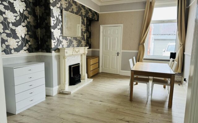 Entire 4-bed House in Sunderland