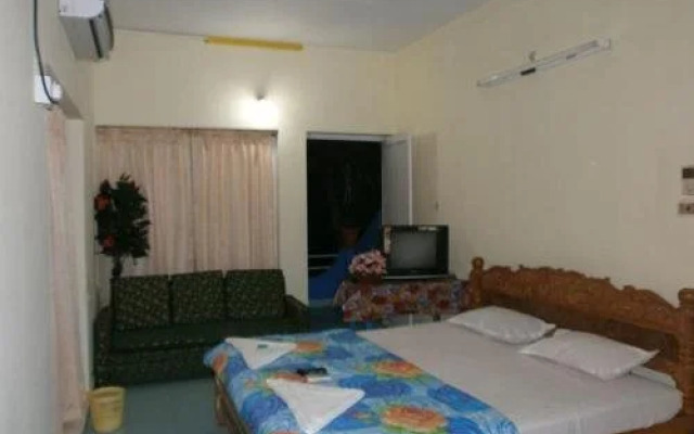 White House Beach Resort