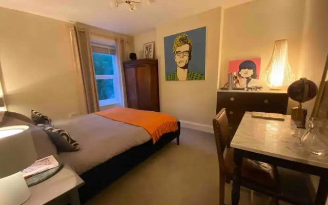 4 Bedroom Victorian Townhouse With Sea Views