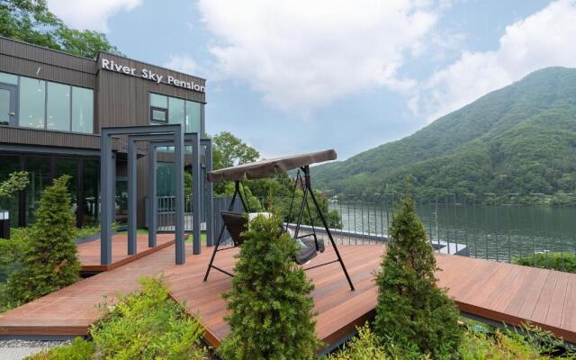 Riversky Pension