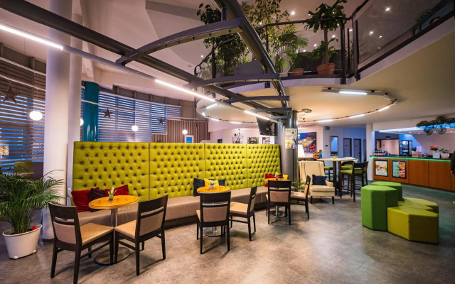Life Hotel