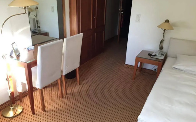 Meyers Hotel