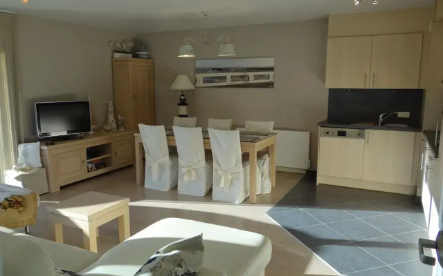 Apartment in Nieuwpoort With sea Views