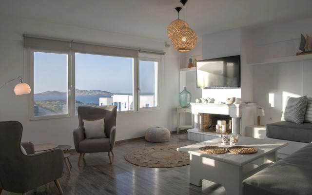 Ammos Luxury Rooms & Home