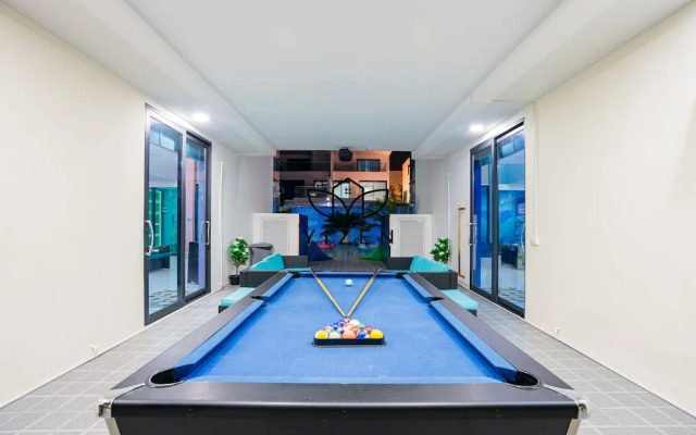 Yizen VIP Luxury Palm Springs Villas