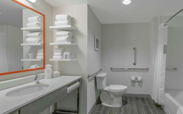Hampton Inn & Suites Glenarden/Washington DC