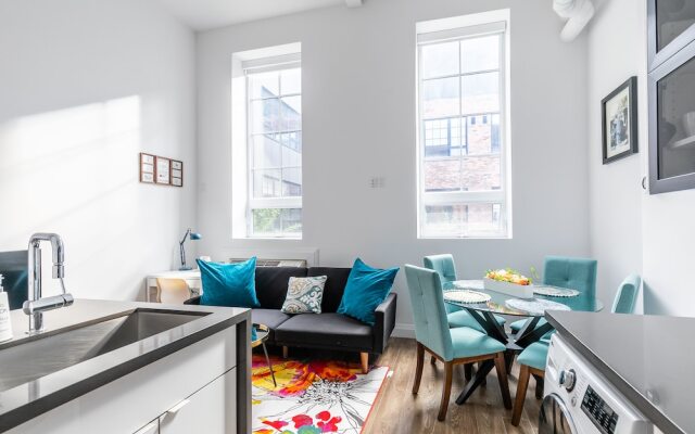 GLOBALSTAY. Dundurn LOFTS. Free parking