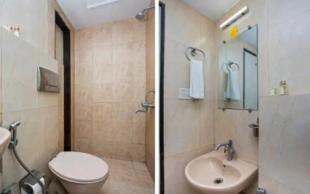 Iris Suites by OYO Rooms