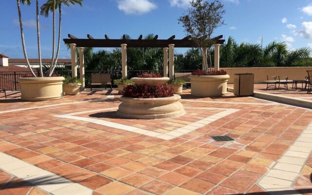 LYX Suites at Merrick Park in Coral Gables