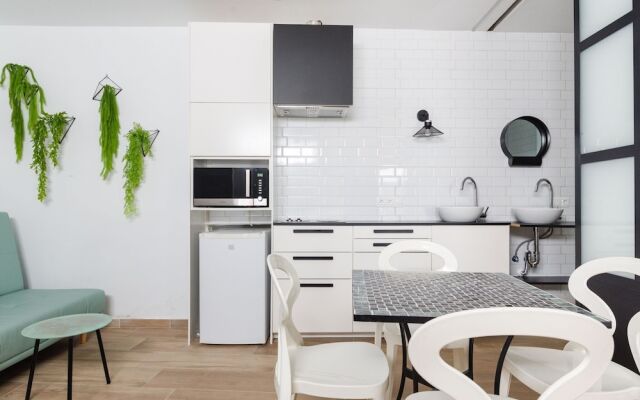 Quaint Vacation Apartment with Hot Tub & Hammam