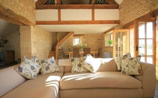 Calcot Peak Barn, CIRENCESTER