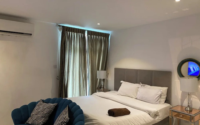 Splendid Apartments at Embassy Gardens