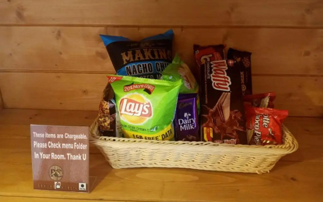 Rooftop Cottages & Restaurant Pangot