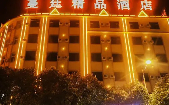 Manding Boutique Hotel