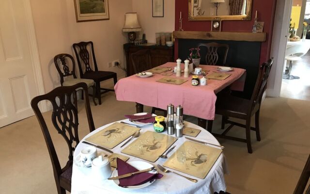 Holywell House B & B