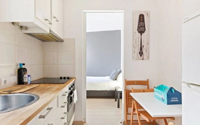 Cozy Apartment in Sagrada Familia