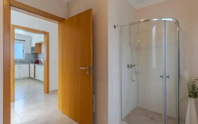 Villa Eldomar 61 in Estreito da Calheta