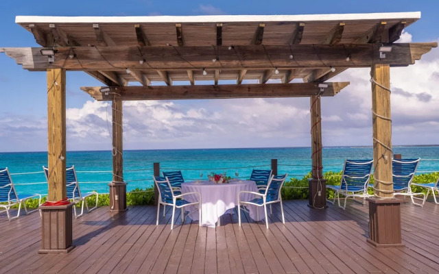 Deluxe Ocean View Villas - Just Steps From White Sand Beaches