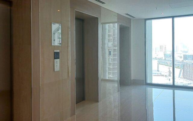 Greek View Studio Farhad Azizi Residence Al Jaddaf