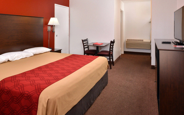 Bend Inn & Suites