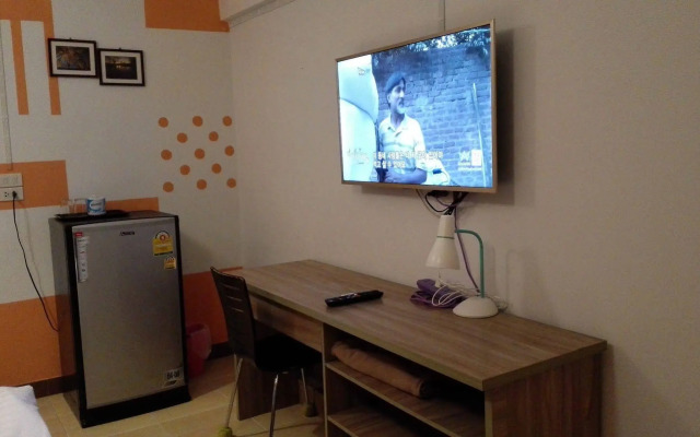 Gems Park Apartment