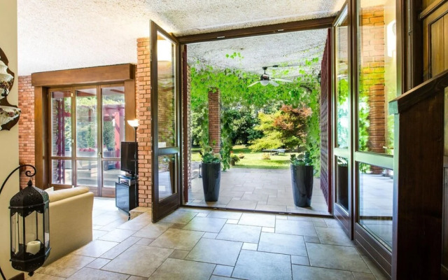 Villa Pina 8 2 in Sulbiate