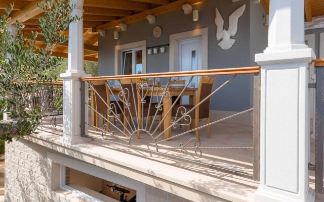 Villa Bol Summer House