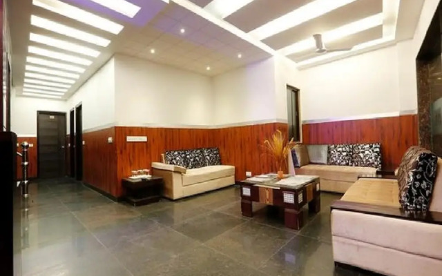 Hotel Anand Lok Inn Mahipalpur, IGI Delhi Airport