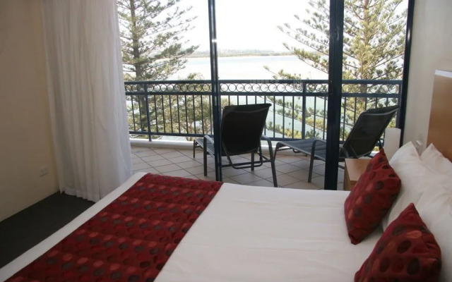 Ramada Resort Golden Beach