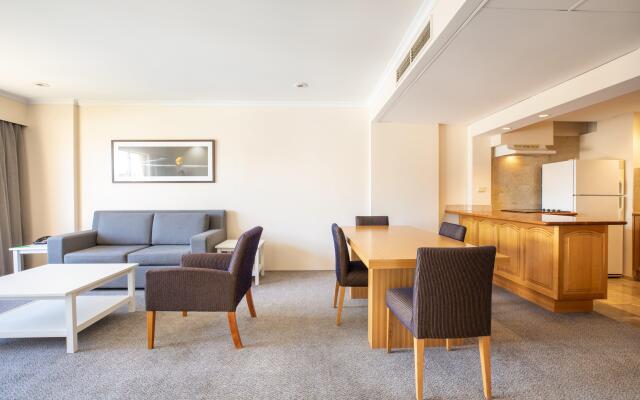 Holiday Inn Sydney Potts Point by IHG