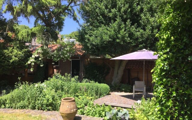 Luxurious Villa in Haarlem with Two Ponds