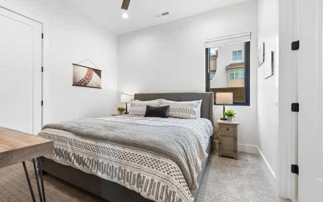 The Dugout 8 Bedroom Home