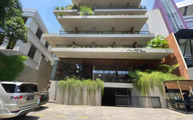 Nagomi Suites & Hotel