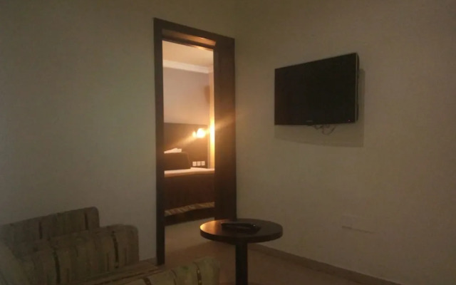 Neocourts Hotel