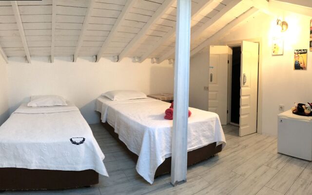 Alacati Umitev Hotel