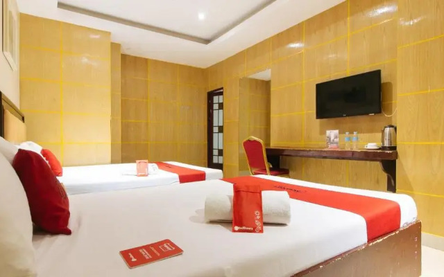 RedDoorz @ Winter Hotel Araneta