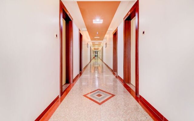 FabHotel Crystal Court Inn