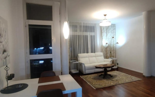 A luxurious aprtm with a sauna and terrace Netflix