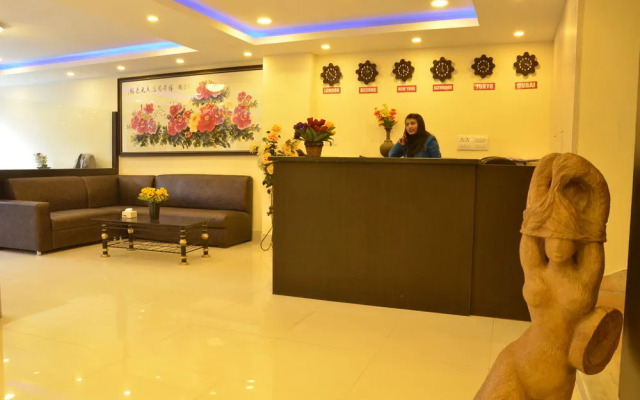 OYO 120 Hotel Tayoma