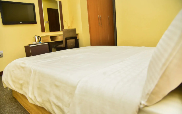 Pearl Gate Hotel