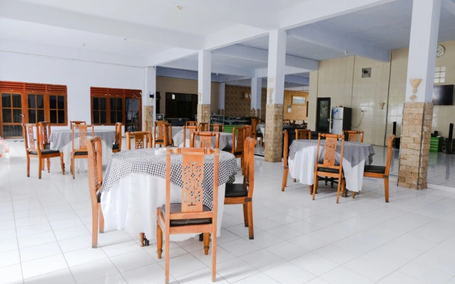 OYO 421 Alianda Guest House Syariah
