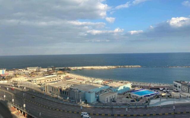 the fardous apartment sea view
