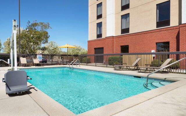 Hampton Inn Pell City